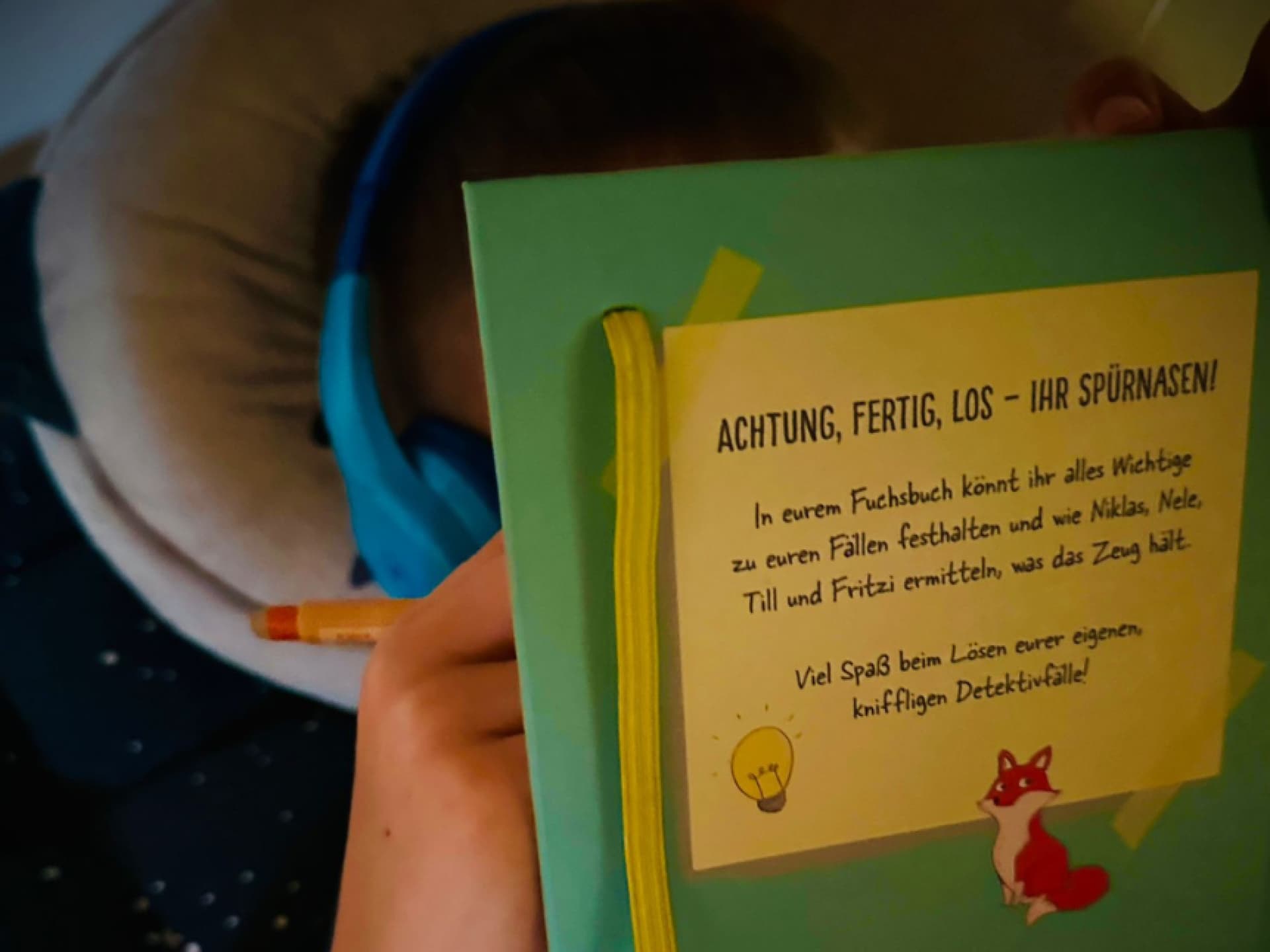 Der Sohn von Testerin Simone ist von dem Hörspiel "Die Fuchsbande" begeistert. Der Sohn von Testerin Simone ist von dem Hörspiel "Die Fuchsbande" begeistert.