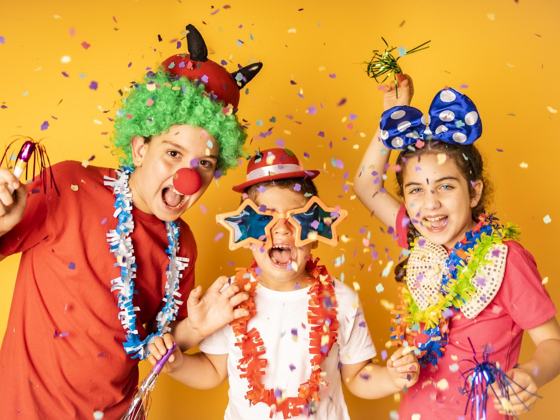 Lustige Witze für Fasching. Fasching: Verkleidete Kinder.