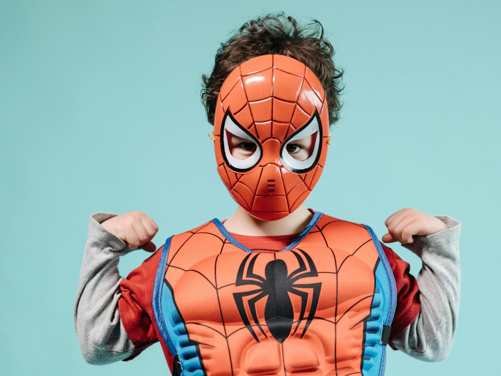 Im Kostüm: Kleiner Spiderman