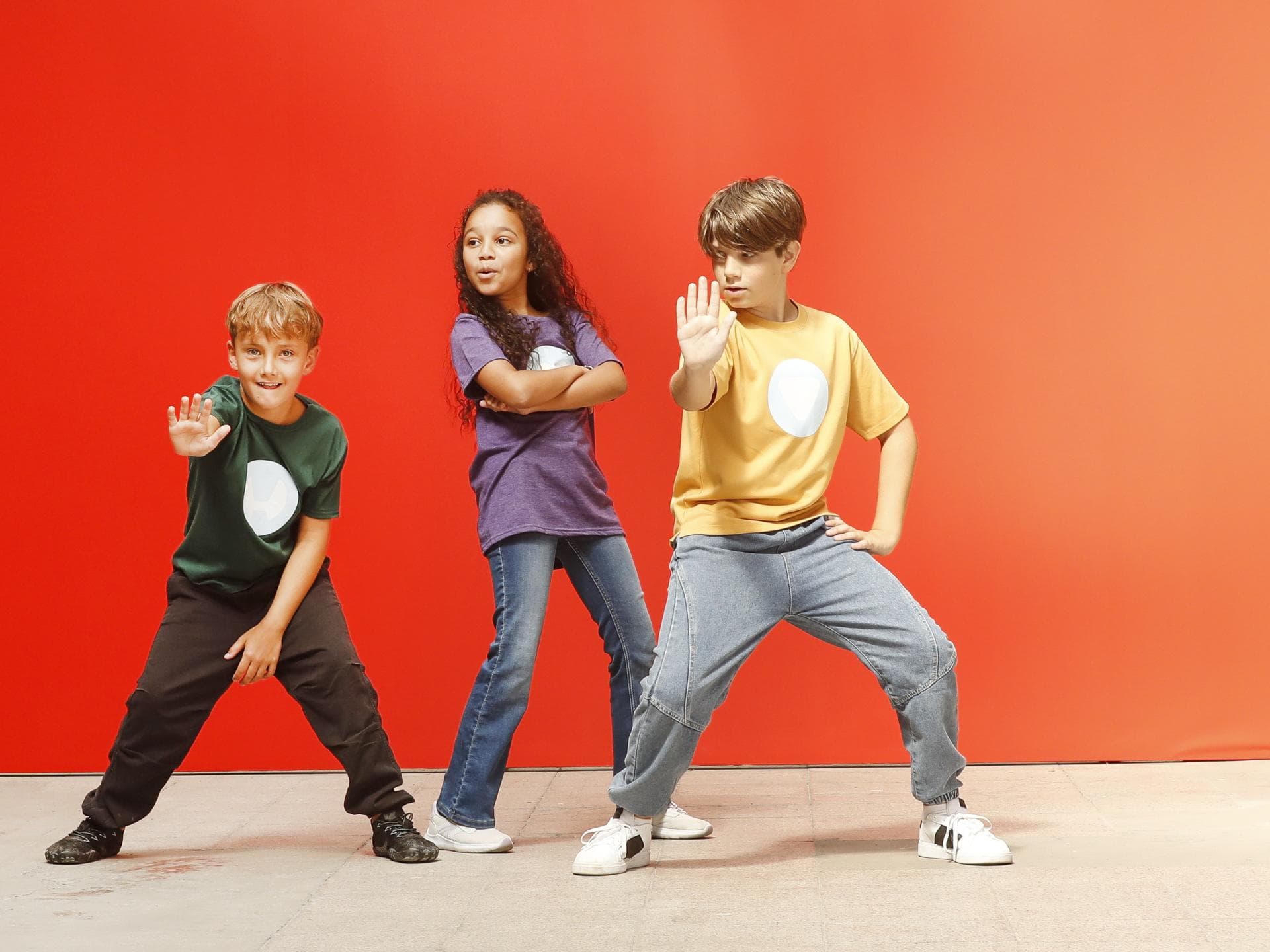 Diese Kids singen den Refrain mit DEINE FREUNDE.