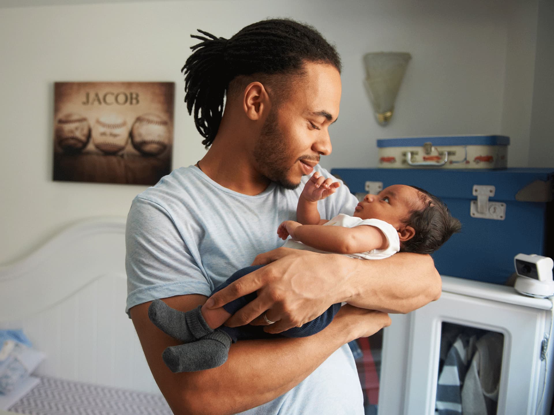 Es gibt viele schöne Dinge fürs Babyzimmer. Doch welche brauchst du wirklich?