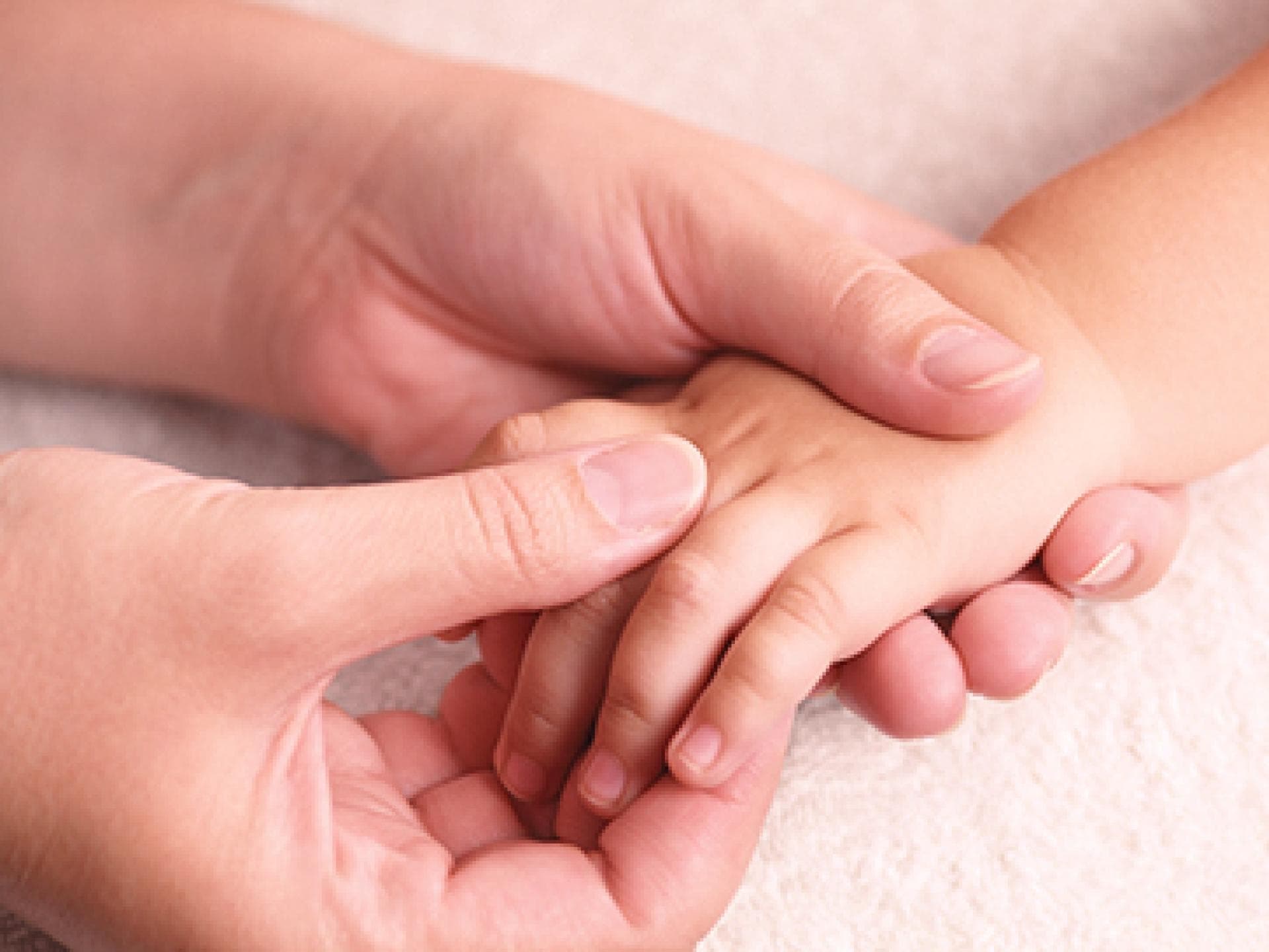 Handmassage bei Babys
