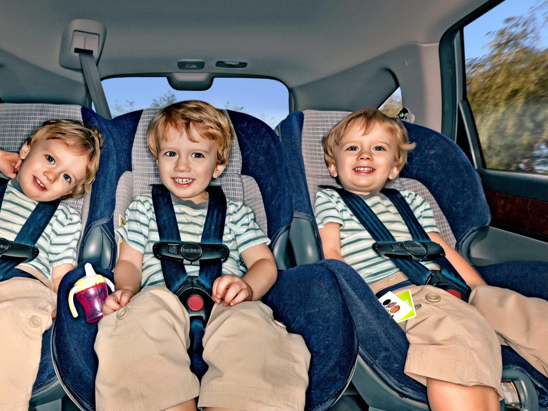 Drei Kindersitze auf der Rückbank – das kann nicht jedes Auto!