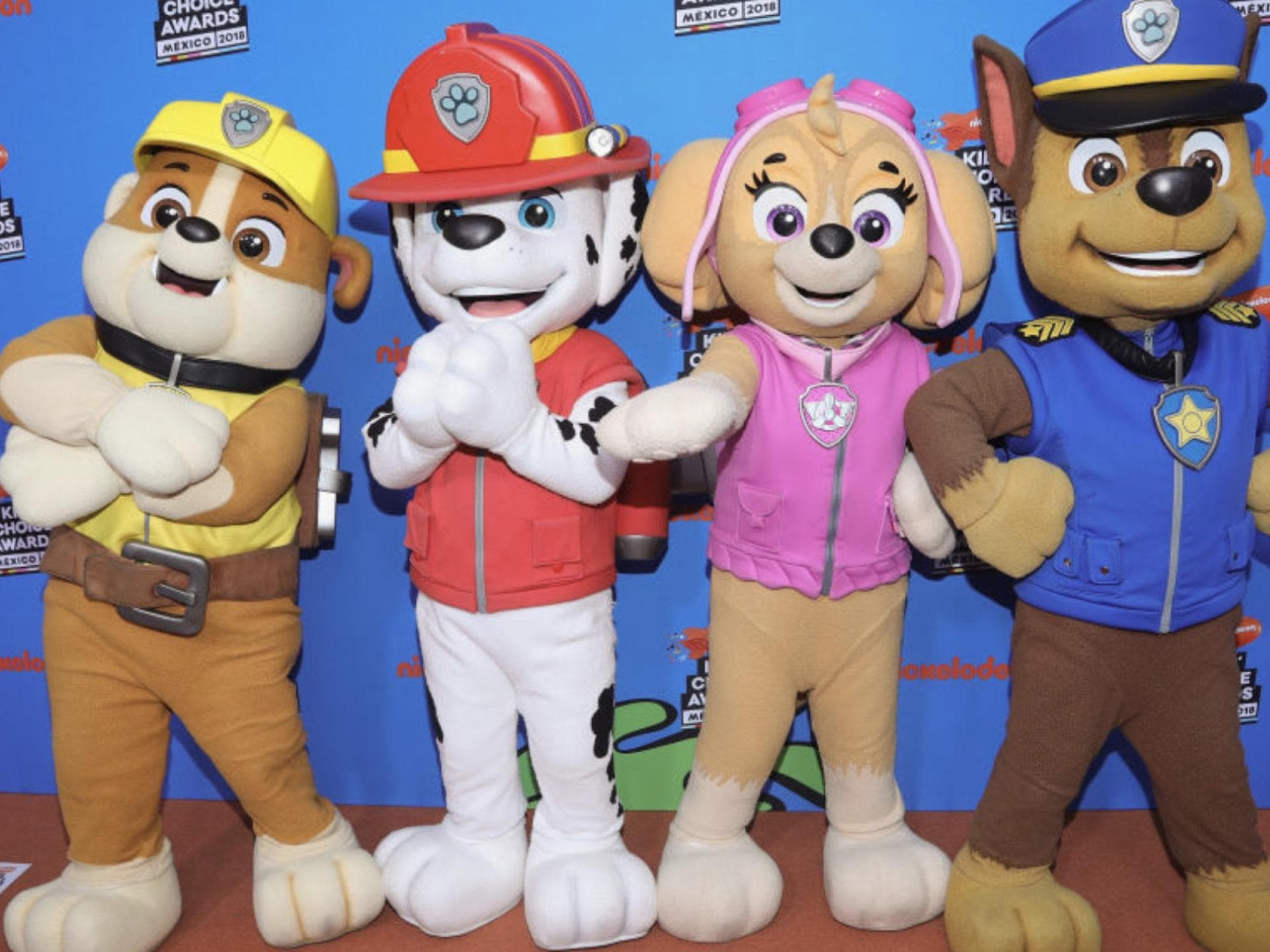 Kinder lieben "Paw Patrol" (hier bei den Nickelodeon Kids' Choice Awards) – auch wenn manches nicht ganz logisch ist. Vier Mitglieder der Paw Patrol.