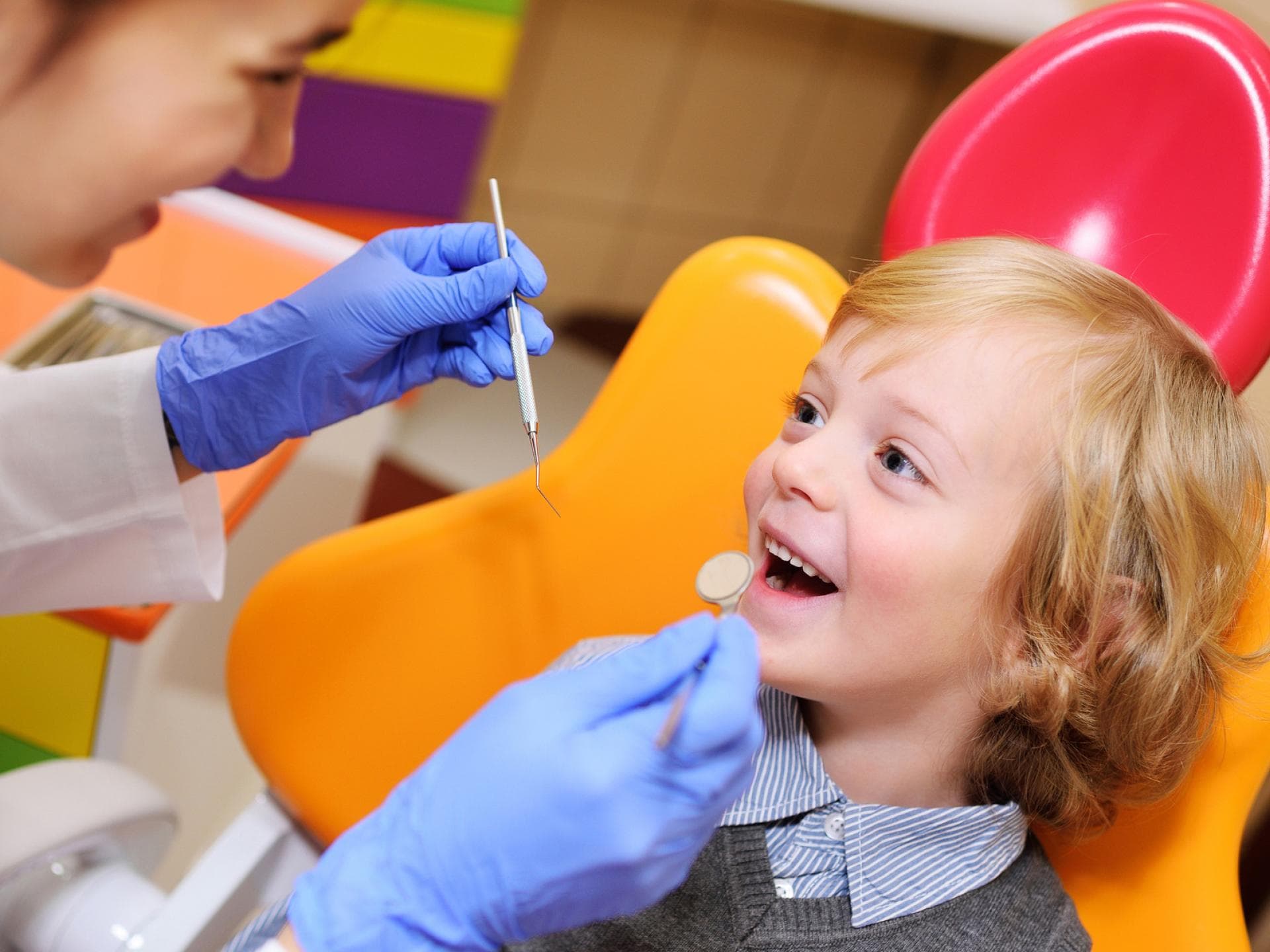 Kinderzahnarzt-Praxen sollen kleinen Patienten den Arztbesuch möglichst angenehm machen.