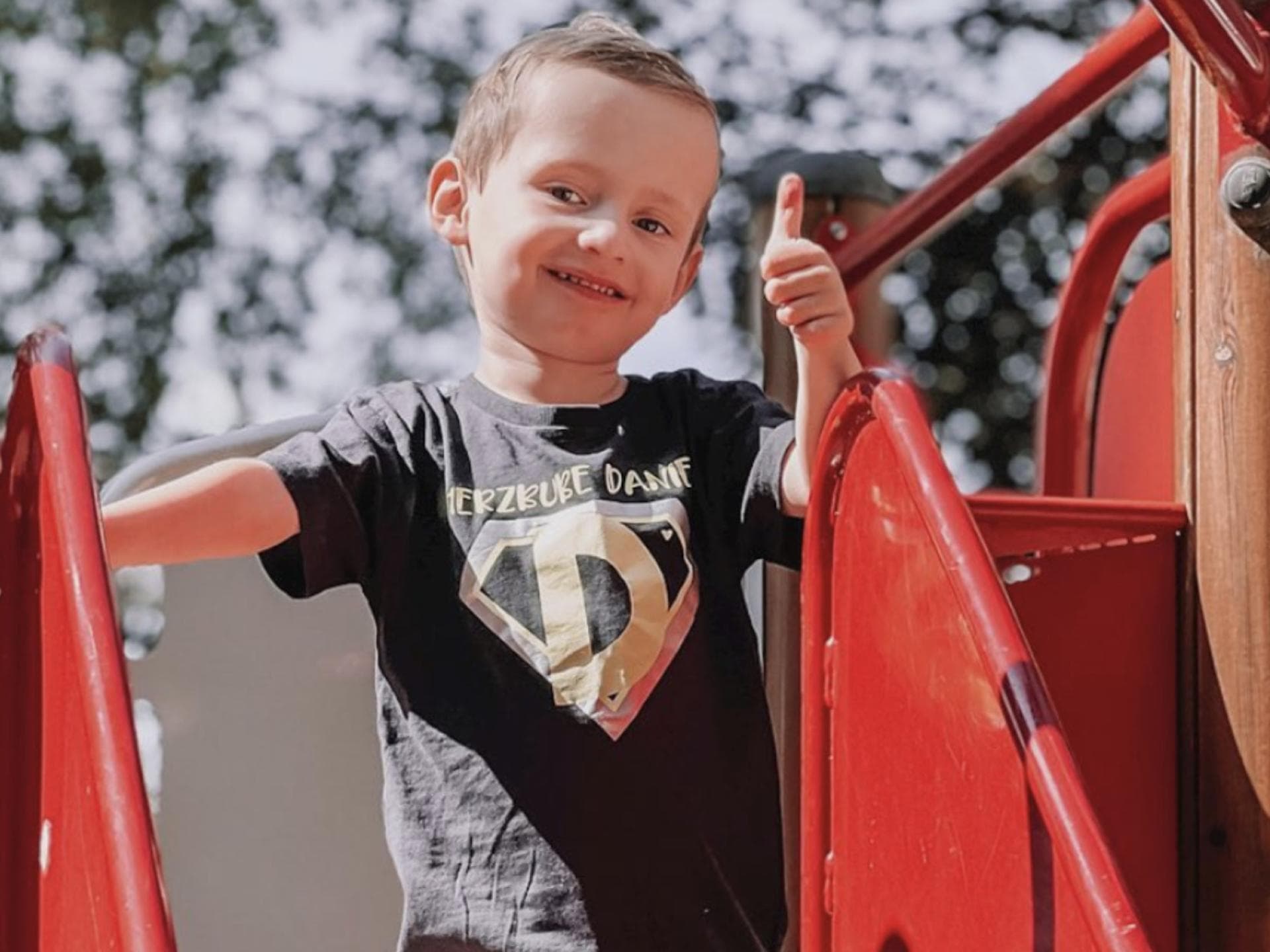 September 2022: Herzbube Daniel hat nun mit dem Kindergarten begonnen.