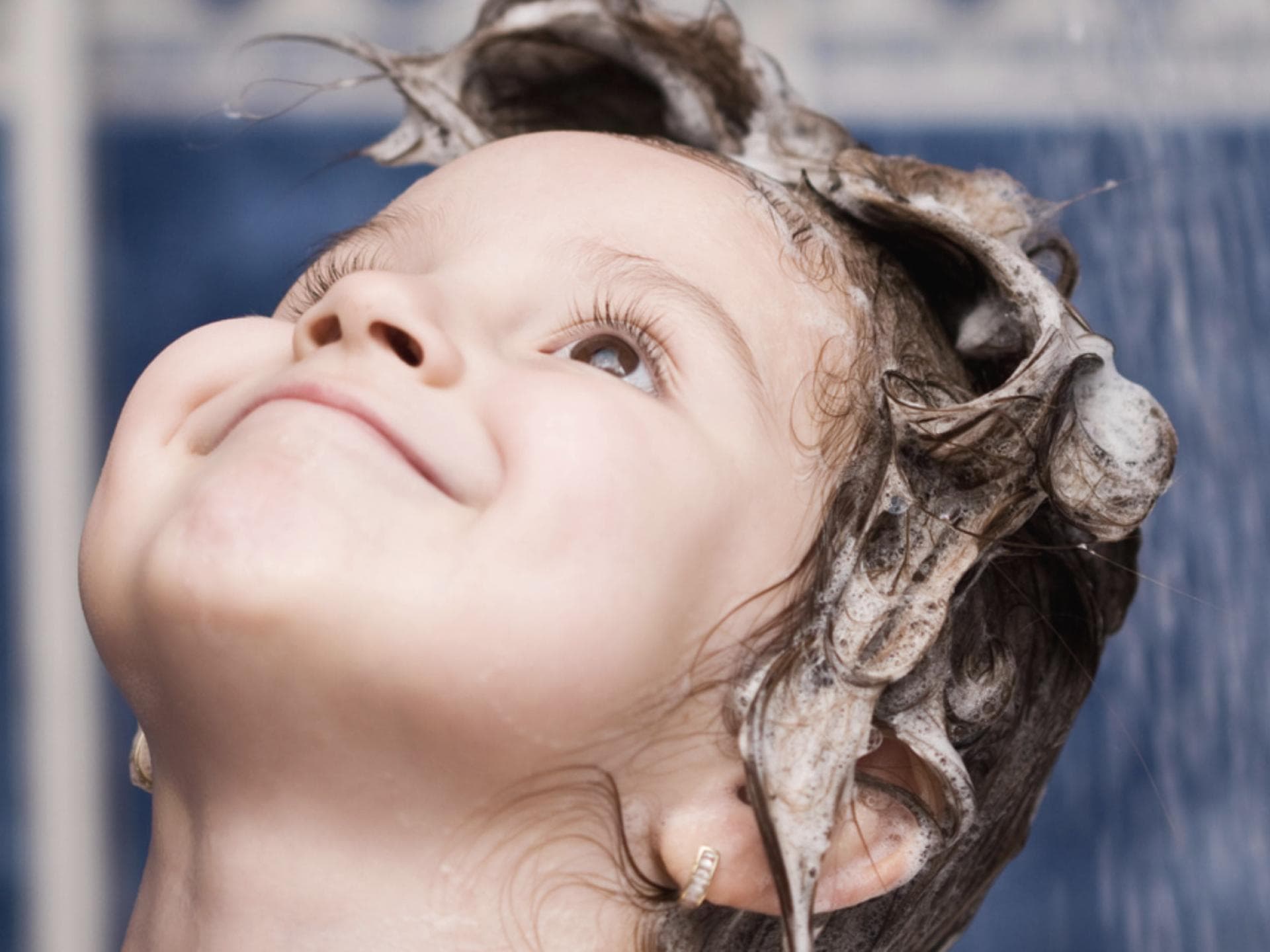 Unter der Dusche zu pinkeln, hat Vor- und Nachteile.