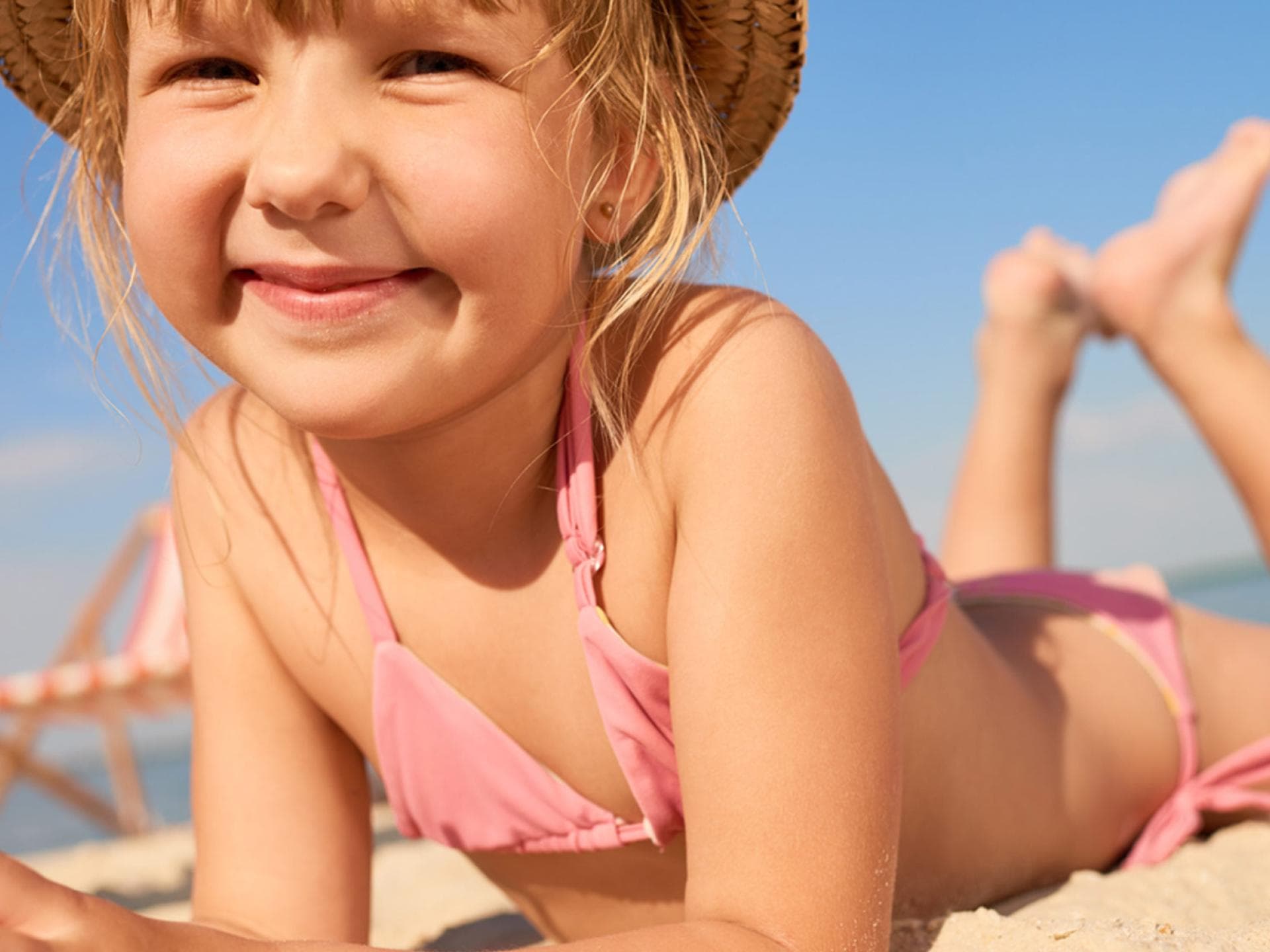 Hitzige Debatte im Internet: Sind Bikinis für Kinder unangemessen?