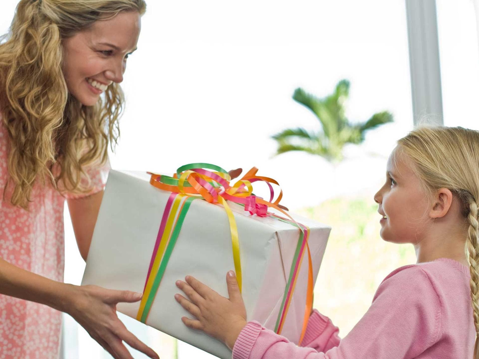 Als Dankeschön möchte man der Erzieherin gerne ein Abschiedsgeschenk überreichen – doch was?