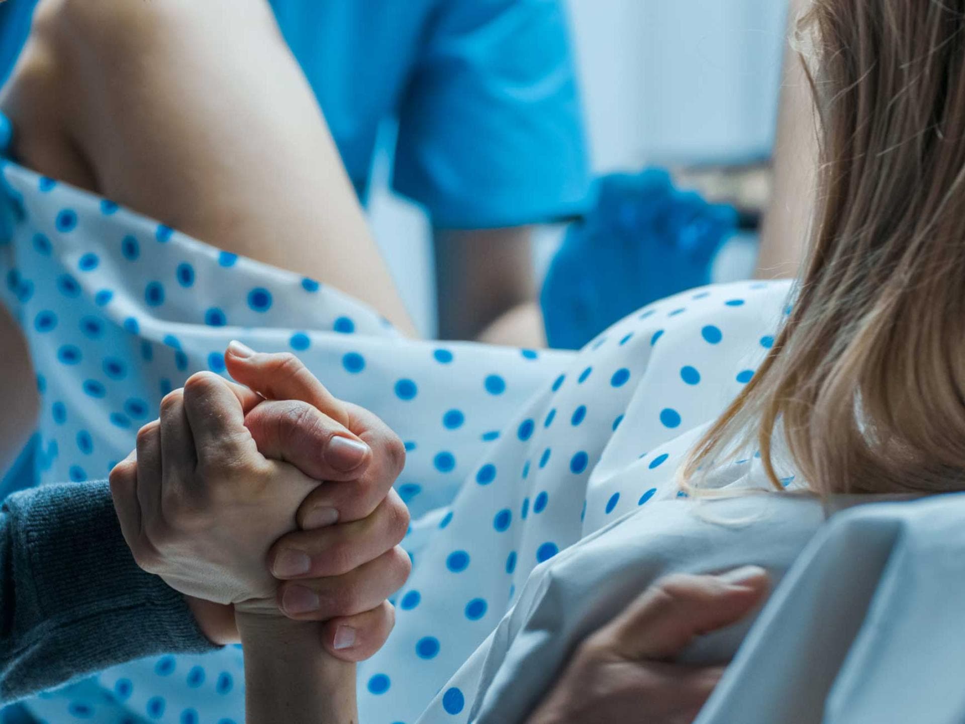 Geschenke für das Baby erhalten Eltern schon vor der Geburt reichlich – doch was ist mit der Mama?