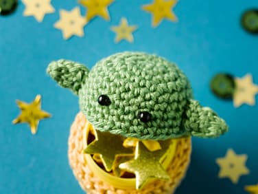 Ü-Ei als Yoda verkleidet.