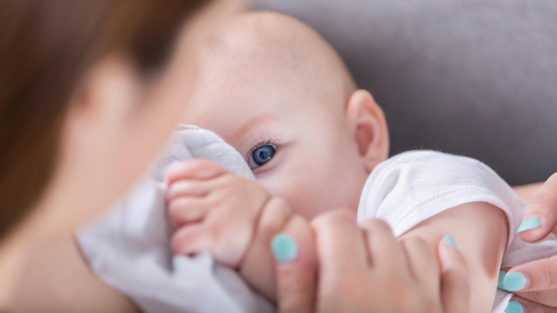 Wie Merke Ich Das Mein Baby Satt Ist Flasche www.leben-und-erziehen.de