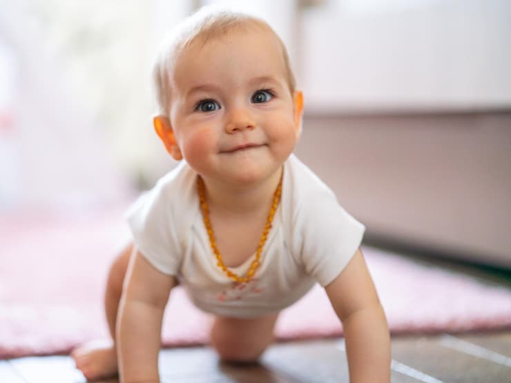  Babynamen der Zukunft: So werden unsere Babys 2034 heißen