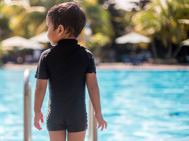 Darf Man Mit Pflaster Ins Schwimmbad Mit Warzen ins Schwimmbad?