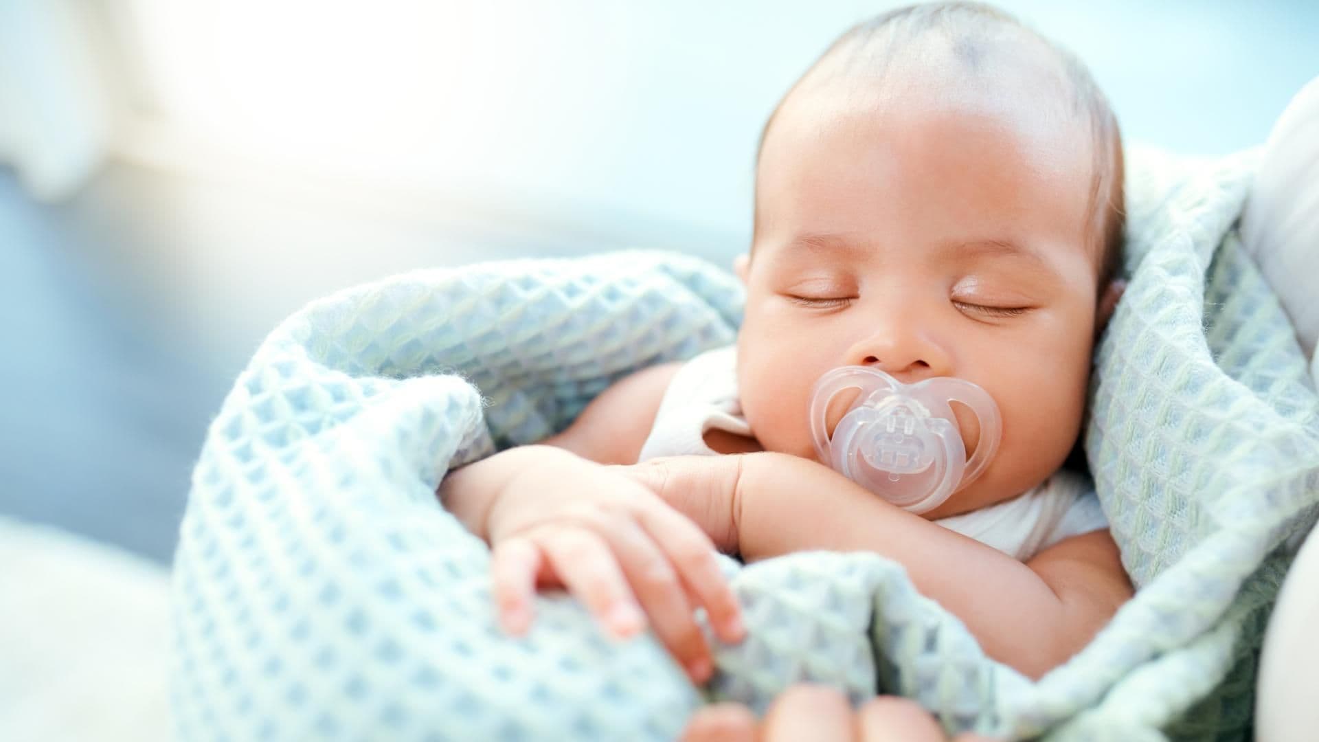 Ab wann darf mein Baby einen Schnuller bekommen?