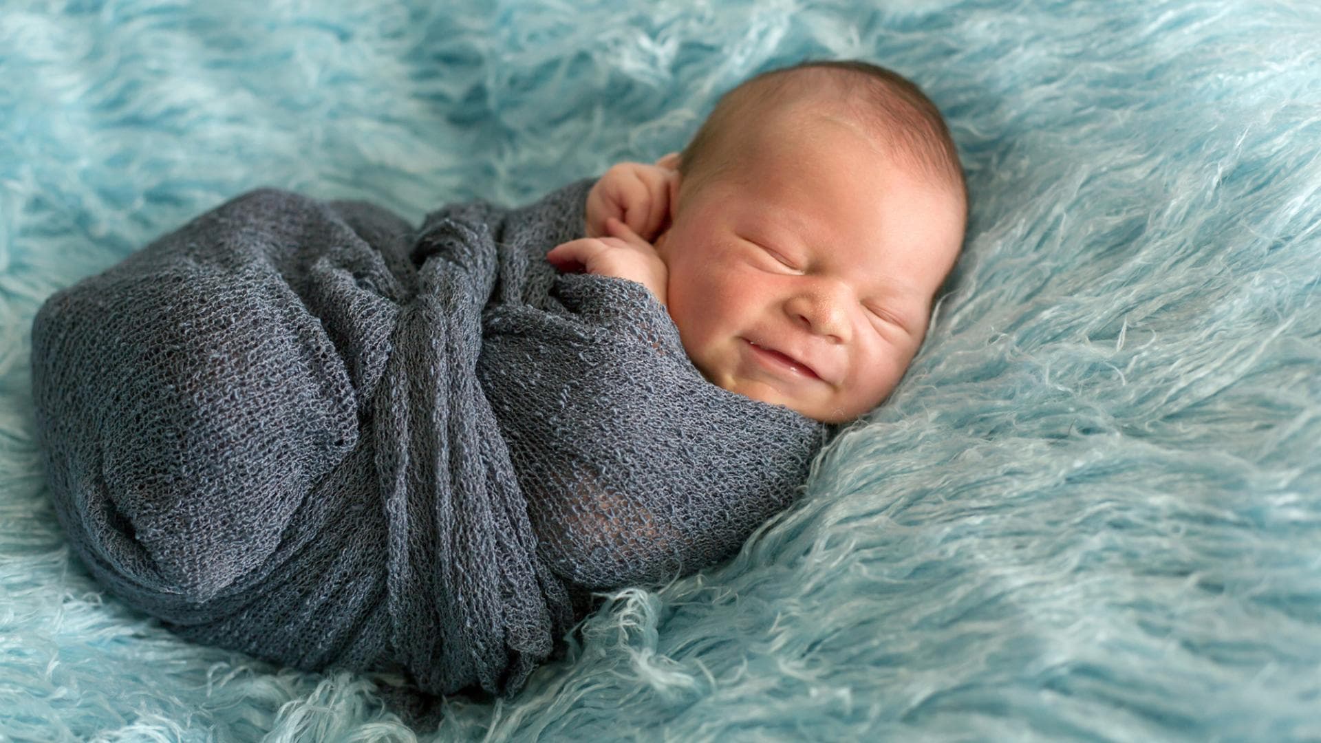 So entwickelt sich euer Baby im ersten Monat